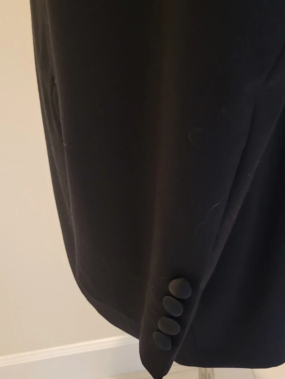 STAFFORD TUXEDO JACKET ONE SATIN BUTN FRONT-4 @ CUFFS SIZE 40 S 30